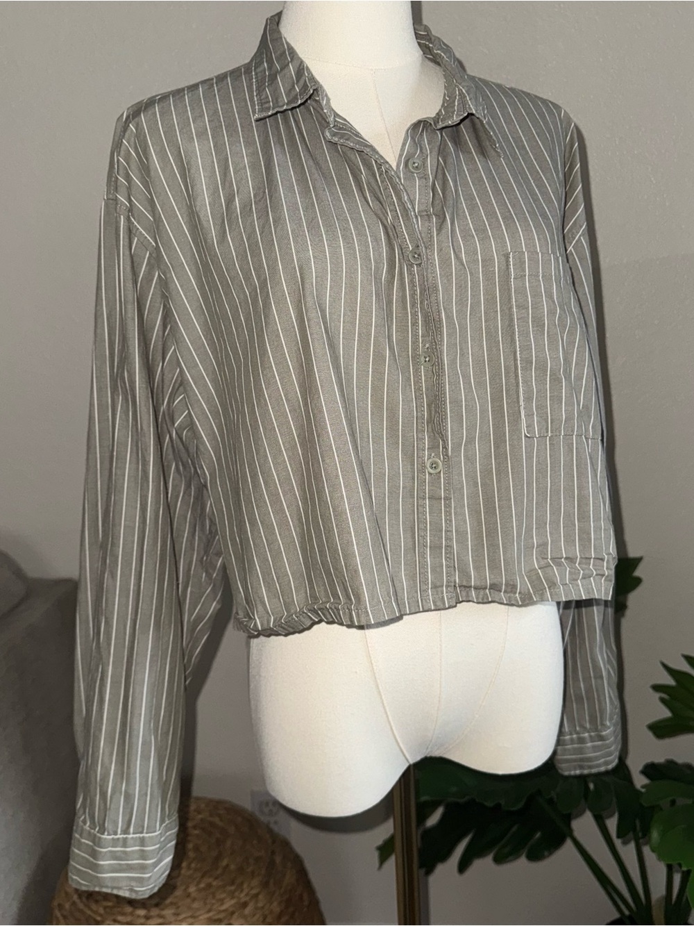 Cotton On Large Grey White Striped Cropped Button Down Shirt L Office Work